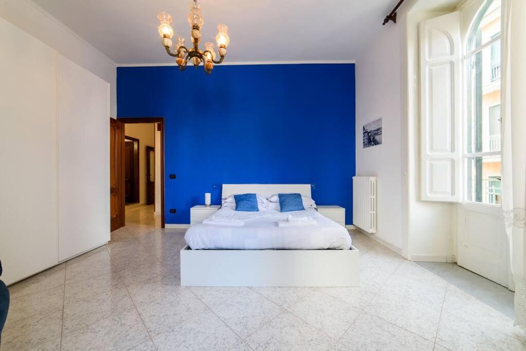 Casa Vacanze “In Centro” Салерно Екстер'єр фото
